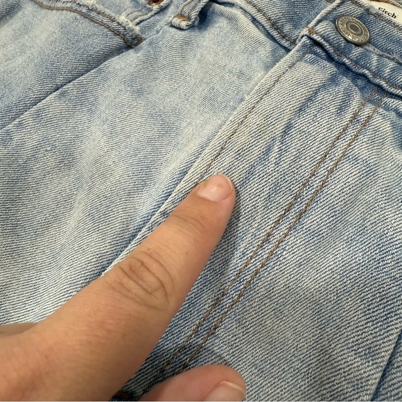 Abercrombie & Fitch The Ankle Straight Ultra High Rise Jeans - Picture 8 of 8